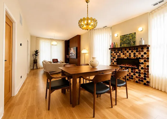 European Coziness In Bronzeville Apartment Chicago